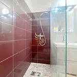 شقة Edenia, Ac,balcony Swimming Pool, Wi-fi & Parking *