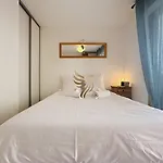 Edenia, Ac,balcony Swimming Pool, Wi-fi & Parking شقة *