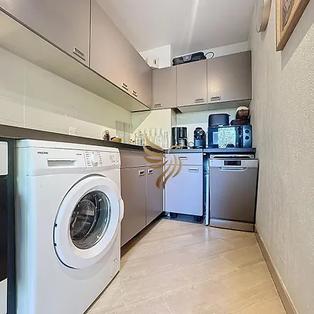 Edenia, Ac,balcony Swimming Pool, Wi-fi & Parking *