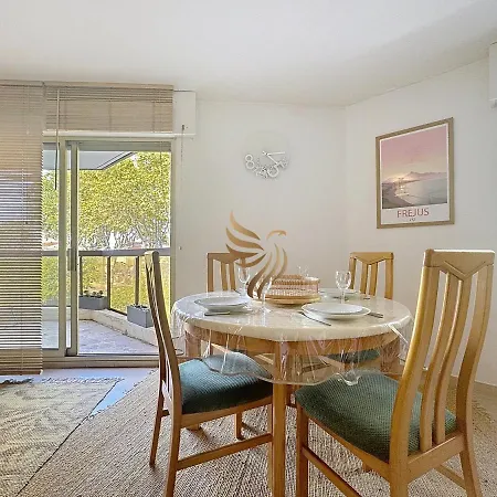 Edenia, Ac,balcony Swimming Pool, Wi-fi & Parking *
