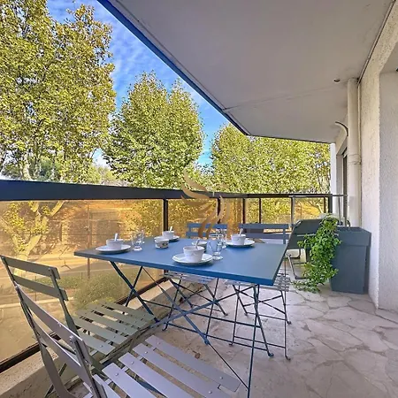 Edenia, Ac,balcony Swimming Pool, Wi-fi & Parking Daire
