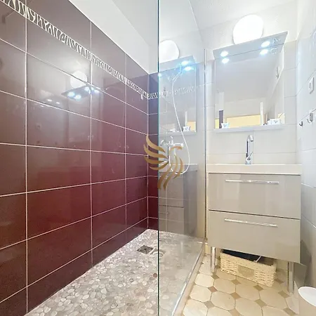 Edenia, Ac,balcony Swimming Pool, Wi-fi & Parking
