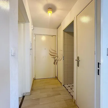 Daire Edenia, Ac,balcony Swimming Pool, Wi-fi & Parking *