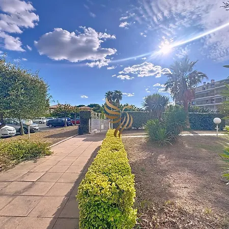 Edenia, Ac,balcony Swimming Pool, Wi-fi & Parking * Fréjus