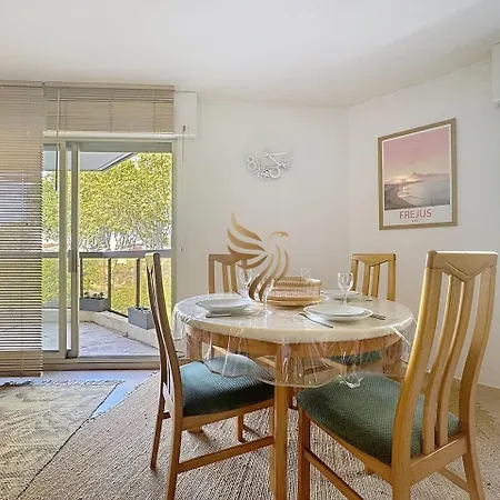 édenia, Ac,balcony Swimming Pool, Wi-fi&parking Apartamento Fréjus